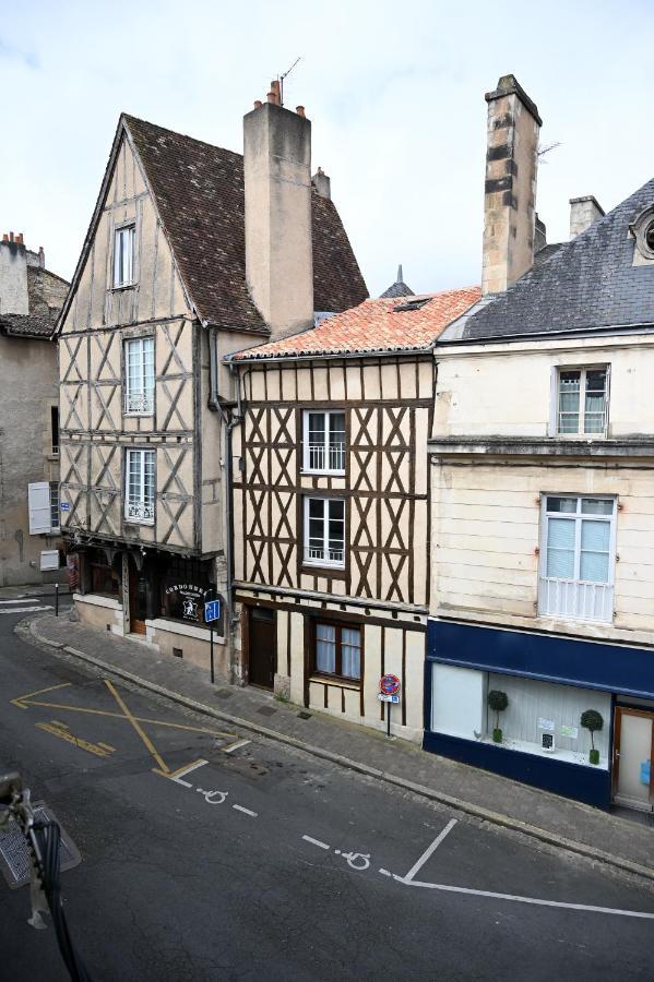 Maison Avec Spa Dans L'Hyper Centre De Poitiers Zewnętrze zdjęcie